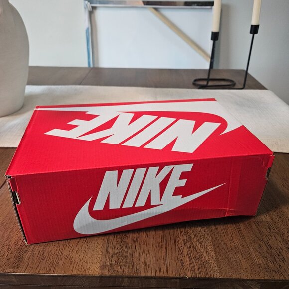 Nike women's legacy fit - Picture 4 of 7